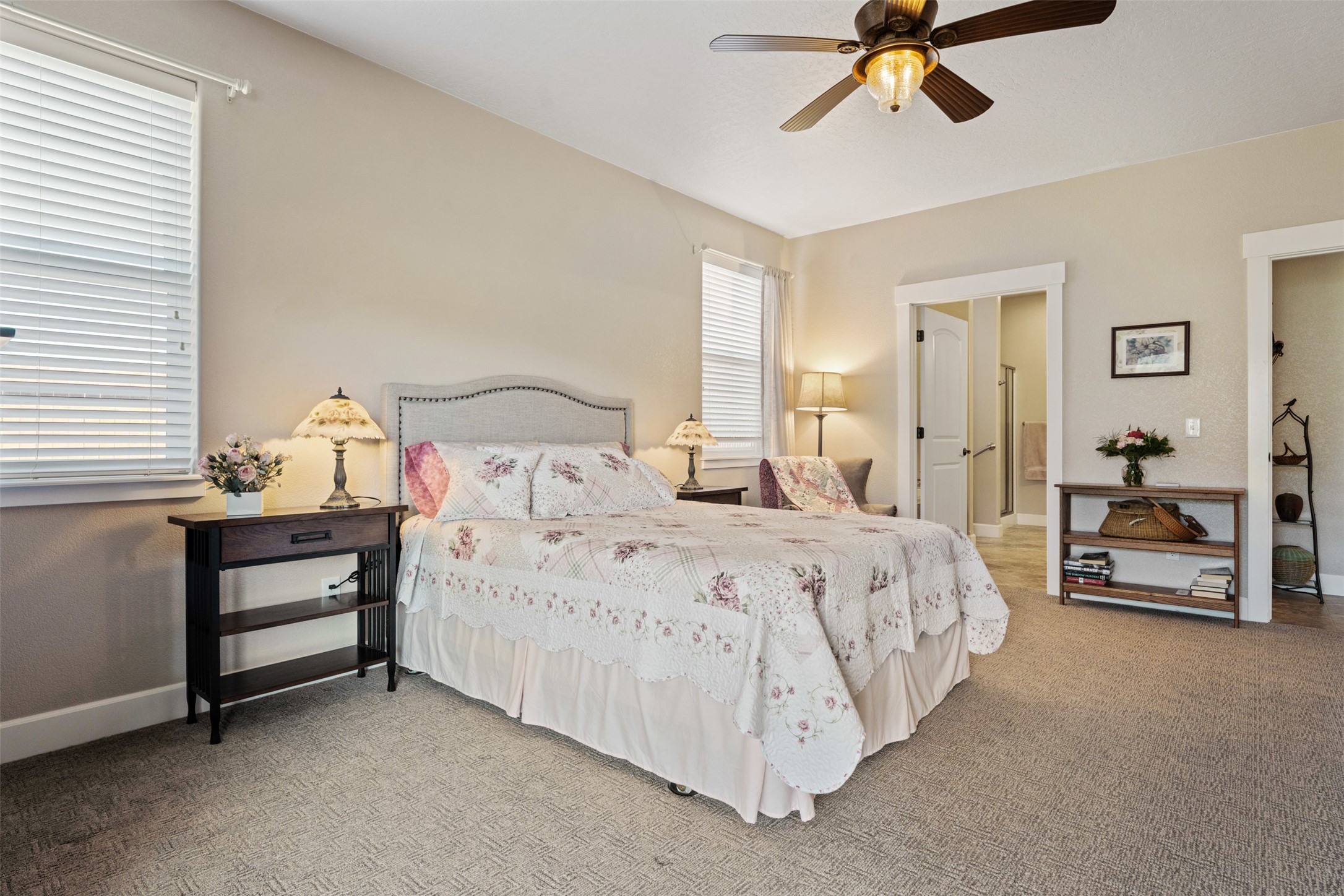 Florence, Montana 59833, United States, 2 Bedrooms Bedrooms, ,3 BathroomsBathrooms,Residential,Active,103813