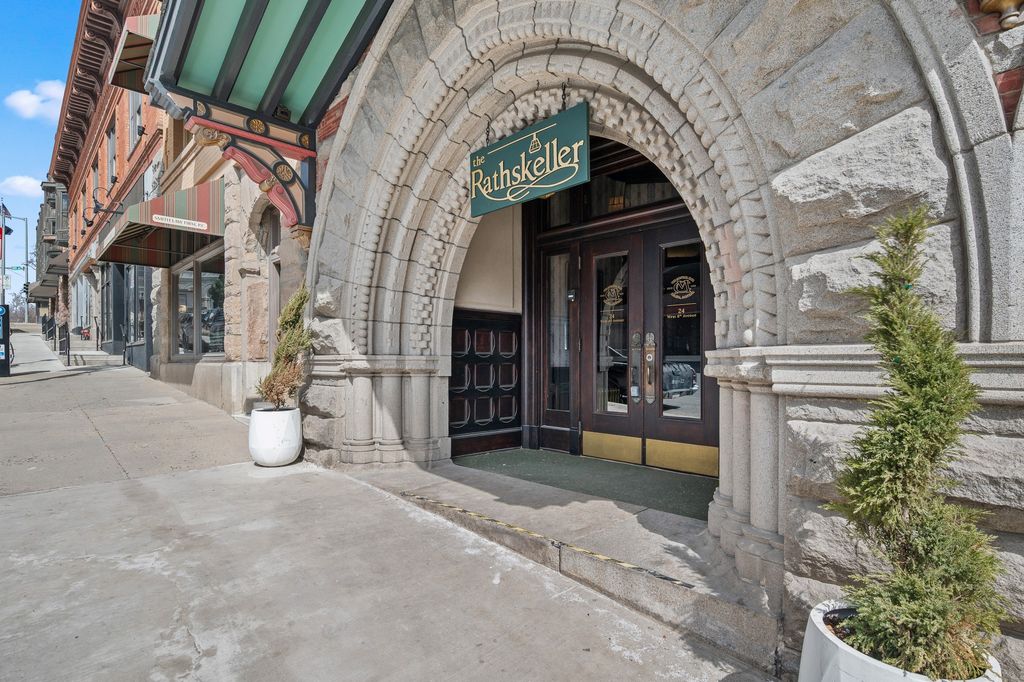 Photo of 24 W 6th Avenue #401, Helena, MT 59601 (MLS # 30068615)