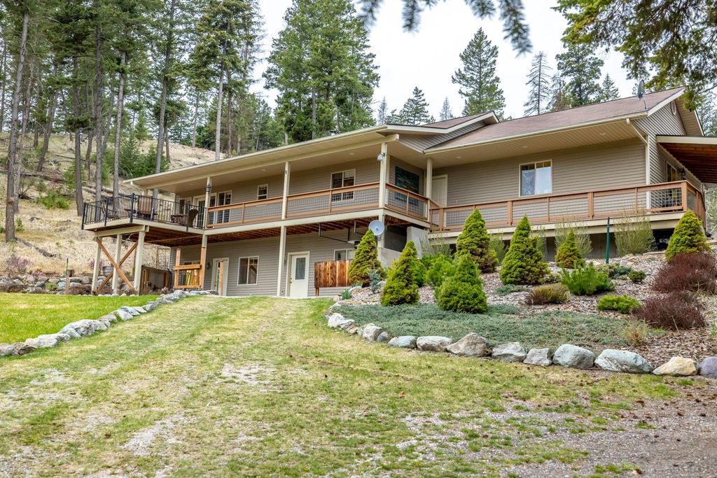 Photo of 345 Lake Hills Drive, Kalispell, MT 59901 (MLS # 30068825)