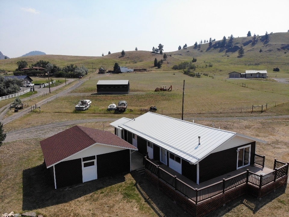 6 Meadowlark Square