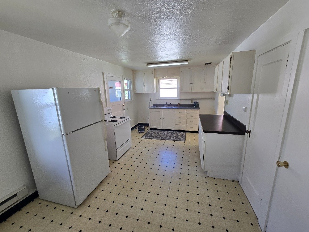 22 2nd Avenue SW