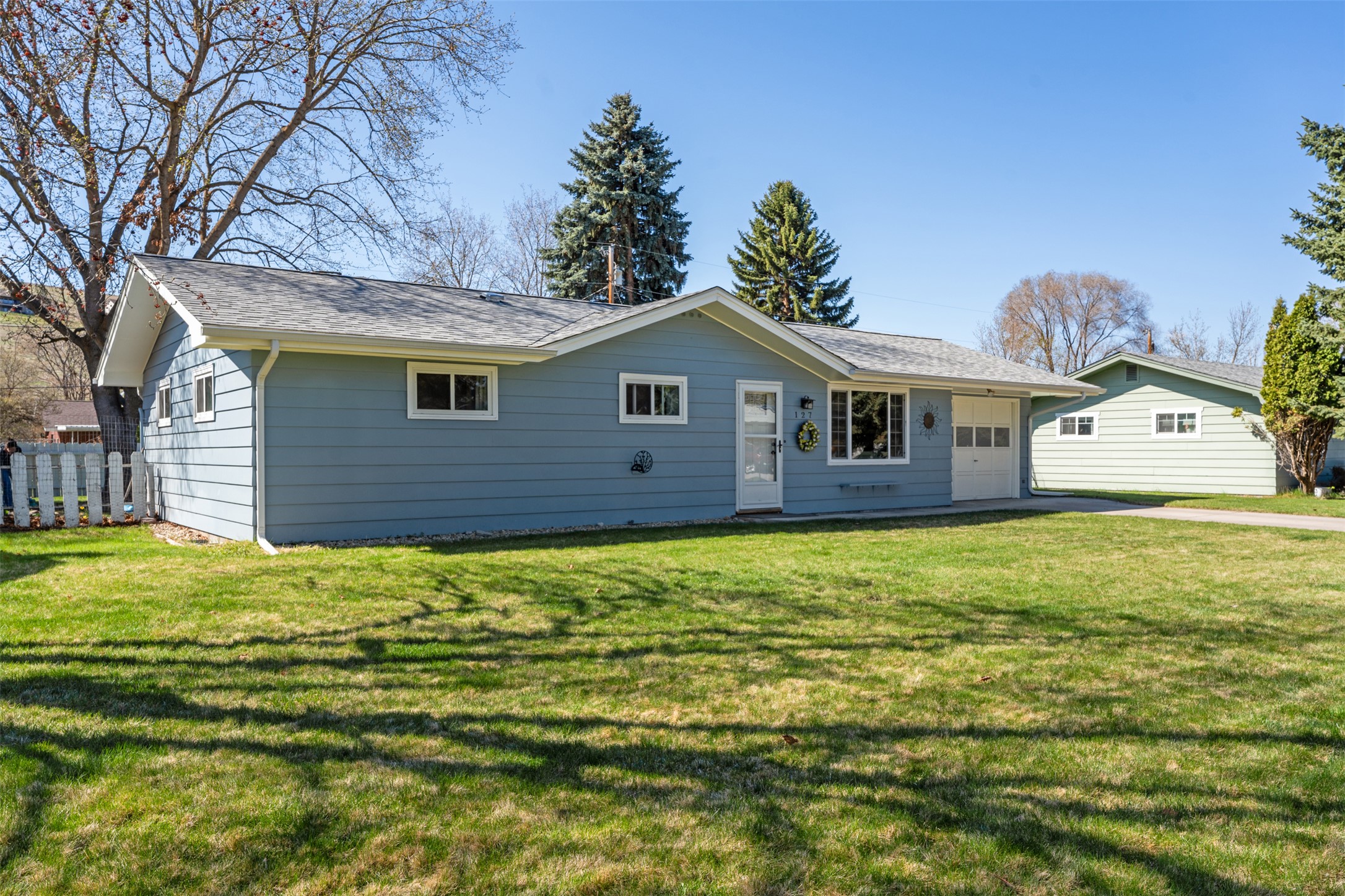 127 Wapikiya Drive