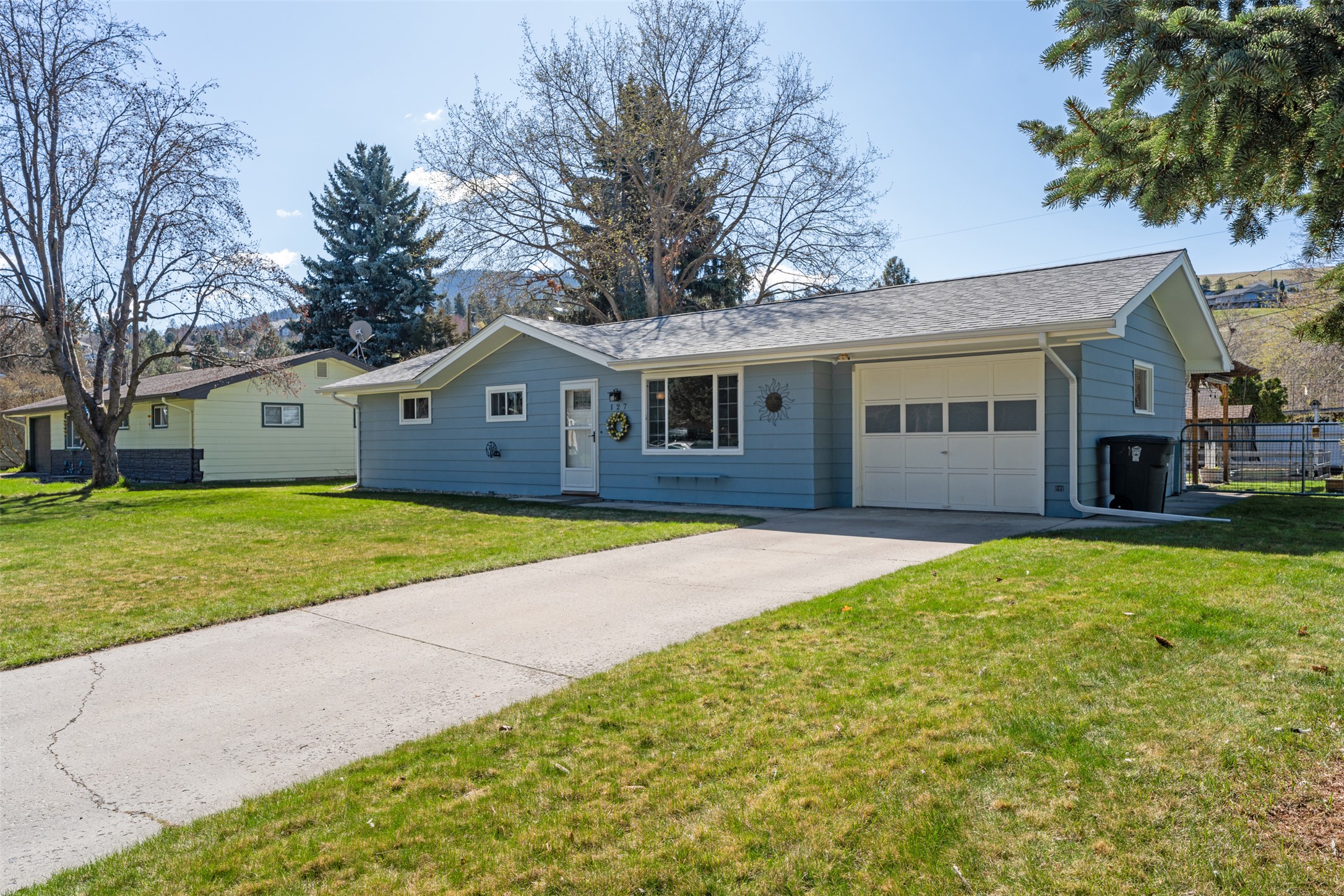 127 Wapikiya Drive
