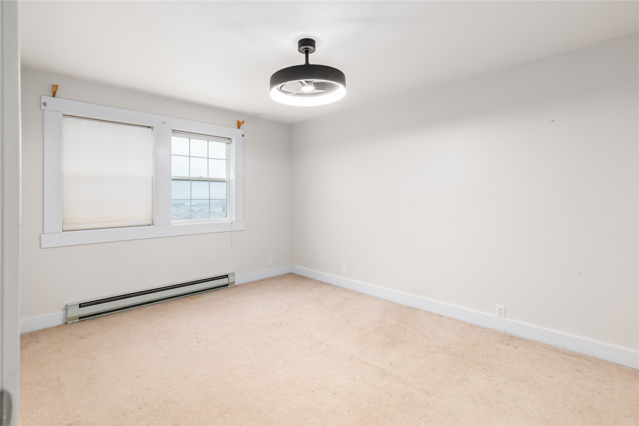 Polson, Montana 59860, United States, 6 Bedrooms Bedrooms, ,5 BathroomsBathrooms,Residential,Active,236796