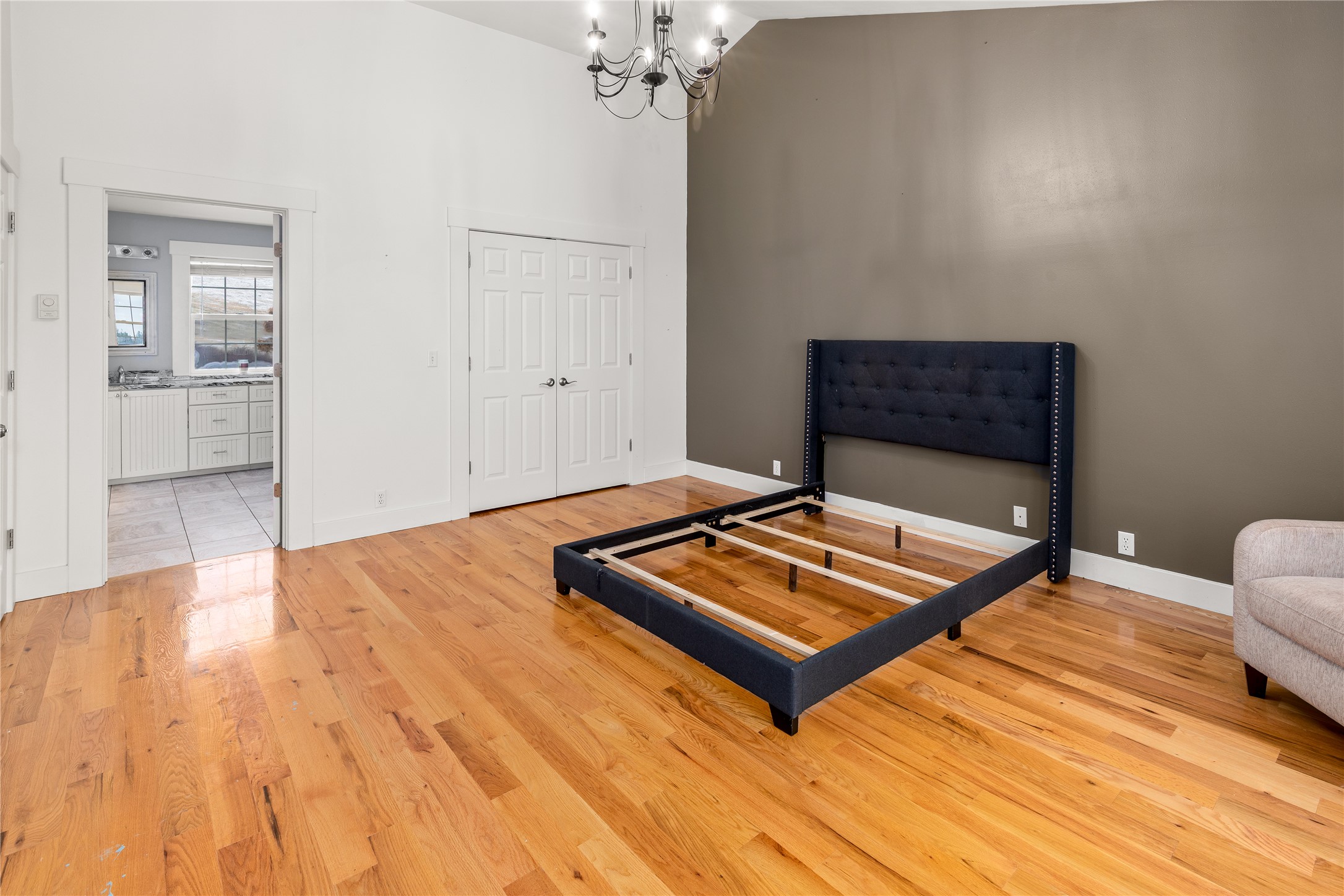 Polson, Montana 59860, United States, 6 Bedrooms Bedrooms, ,5 BathroomsBathrooms,Residential,Active,236796