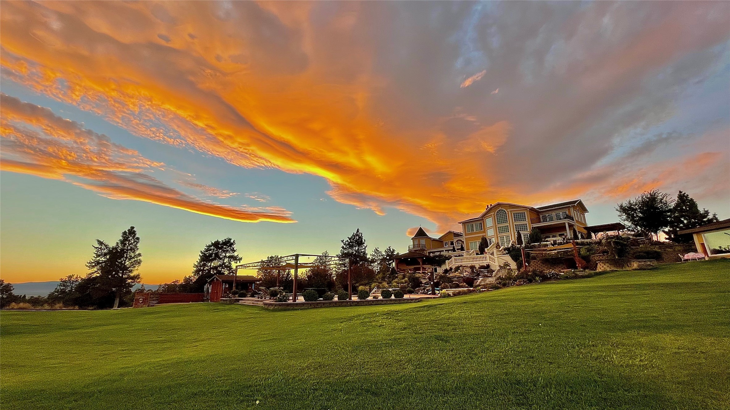 Helena, Montana 59602, United States, 5 Bedrooms Bedrooms, ,6 BathroomsBathrooms,Residential,Active,56938