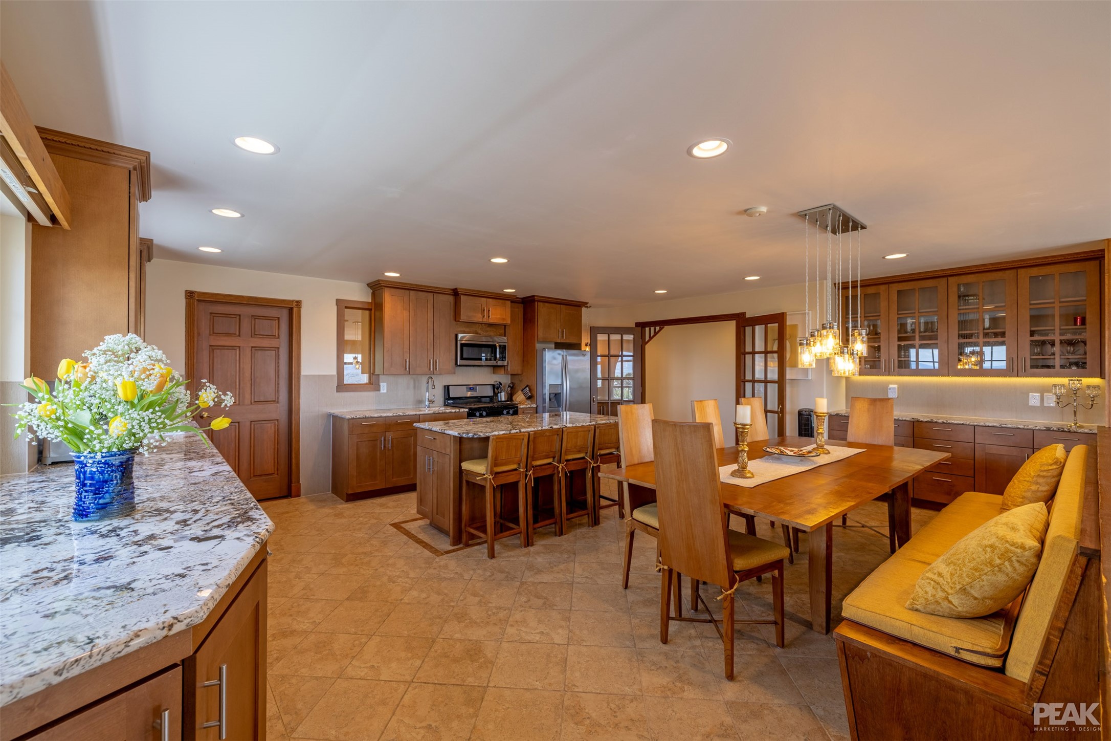 Helena, Montana 59602, United States, 5 Bedrooms Bedrooms, ,6 BathroomsBathrooms,Residential,Active,56938