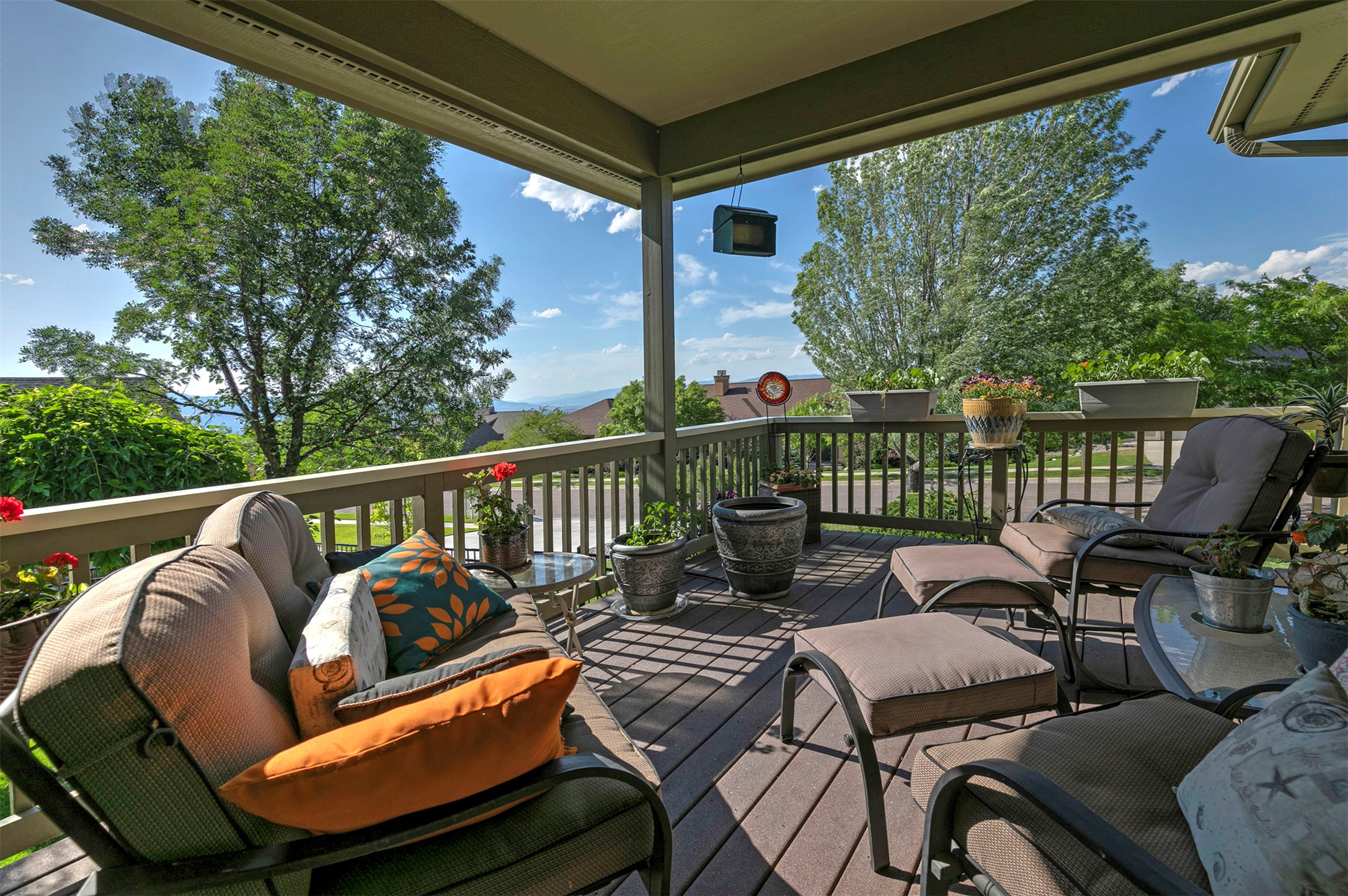 Missoula, Montana 59803, United States, 4 Bedrooms Bedrooms, ,4 BathroomsBathrooms,Residential,Active,170301