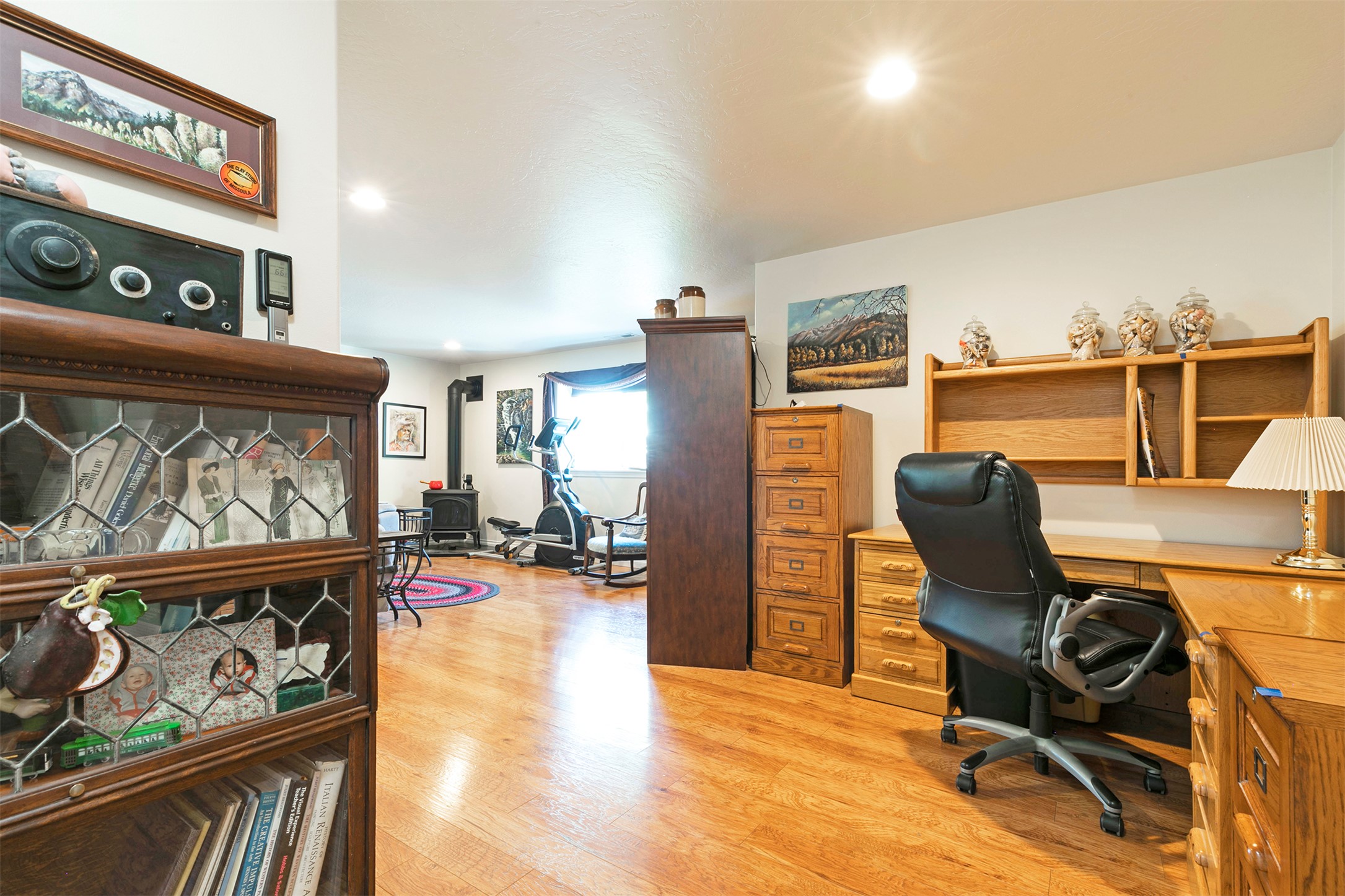 Missoula, Montana 59803, United States, 4 Bedrooms Bedrooms, ,4 BathroomsBathrooms,Residential,Active,170301