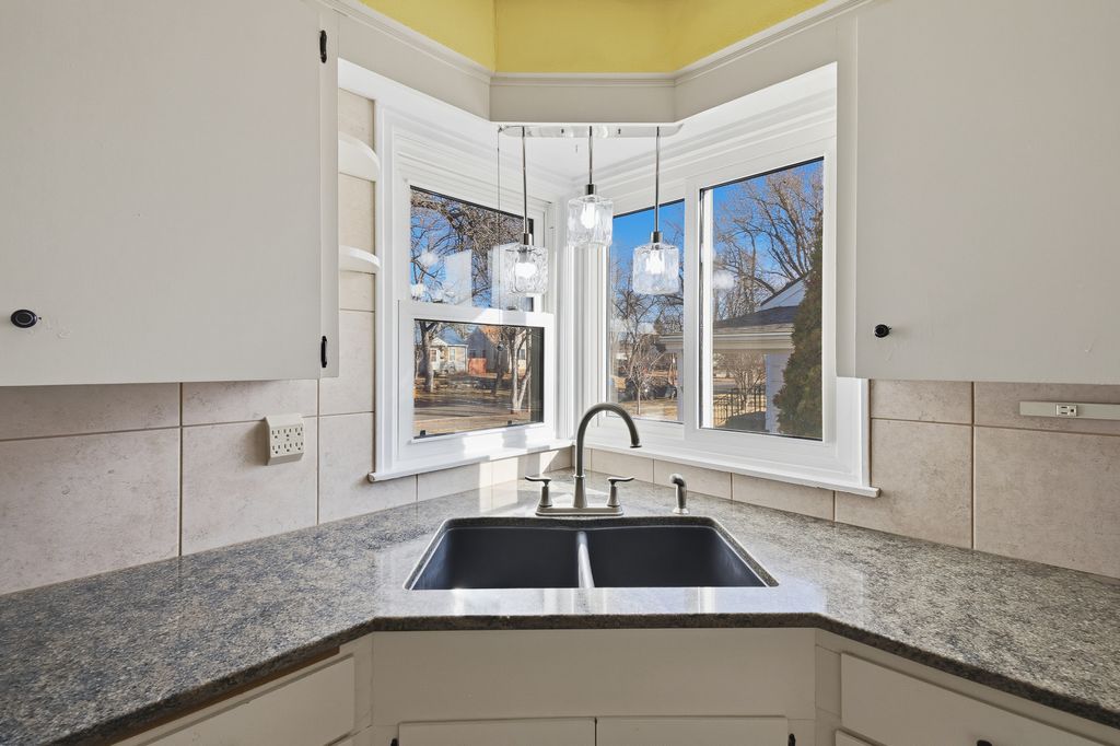 Photo of 2212 4th Avenue N, Great Falls, MT 59401 (MLS # 30064474)