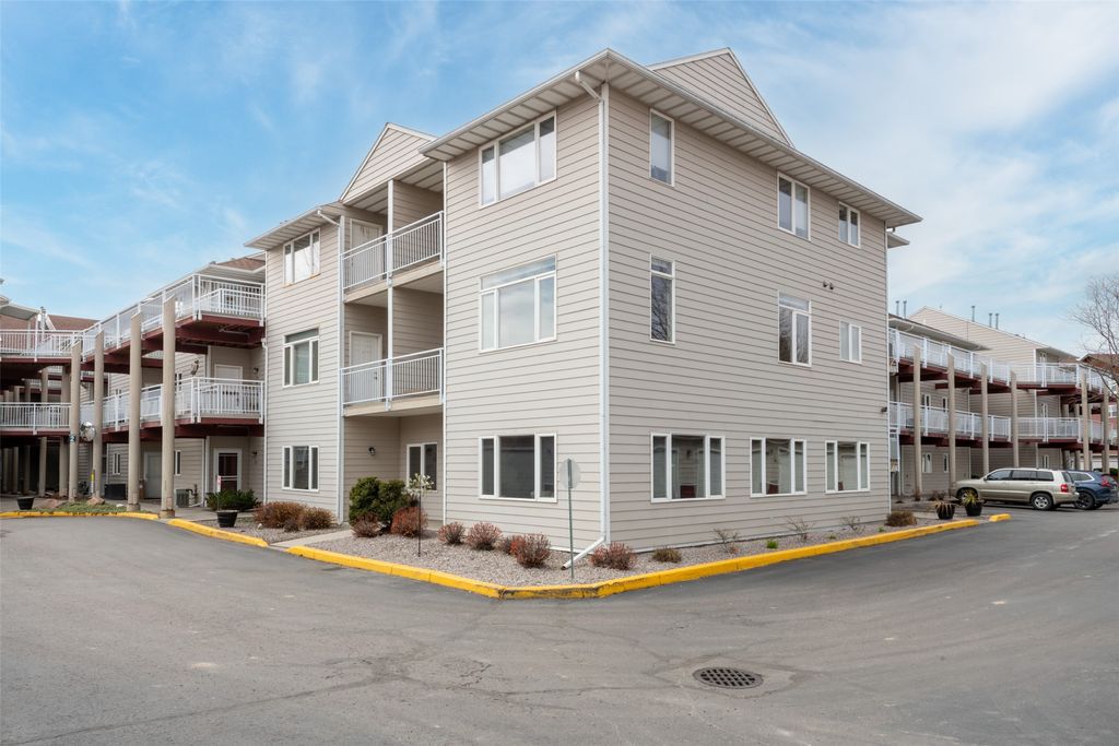 Photo of 2070 Cooper Street #321, Missoula, MT 59808 (MLS # 30067158)