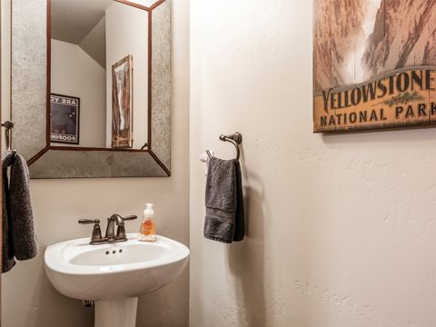 Tiny photo for 536 E Evergreen Drive, Kalispell, MT 59901 (MLS # 30062021)