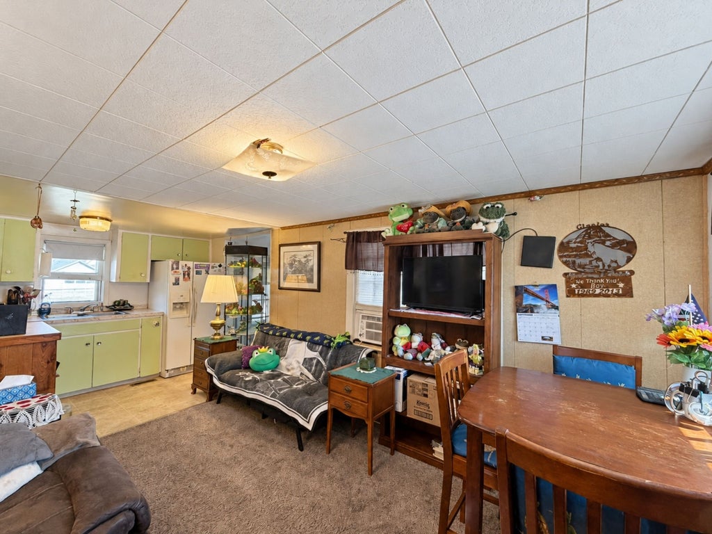 Photo of 909 1st Avenue NW, Great Falls, MT 59404 (MLS # 30078943)