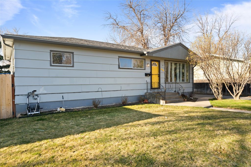 Photo of 216 Smelter Avenue NW, Great Falls, MT 59404 (MLS # 30068591)