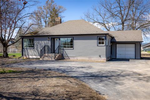 Photo of 10 S Meridian Road, Kalispell, MT 59901 (MLS # 30062000)