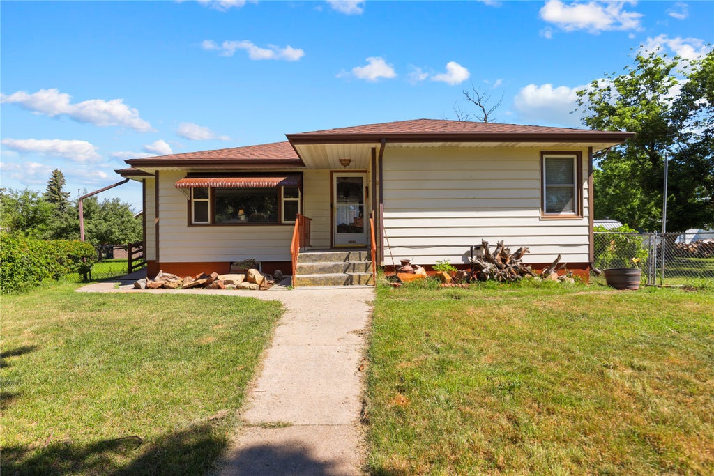 Photo of 2317 4th Avenue S, Great Falls, MT 59405 (MLS # 30078398)