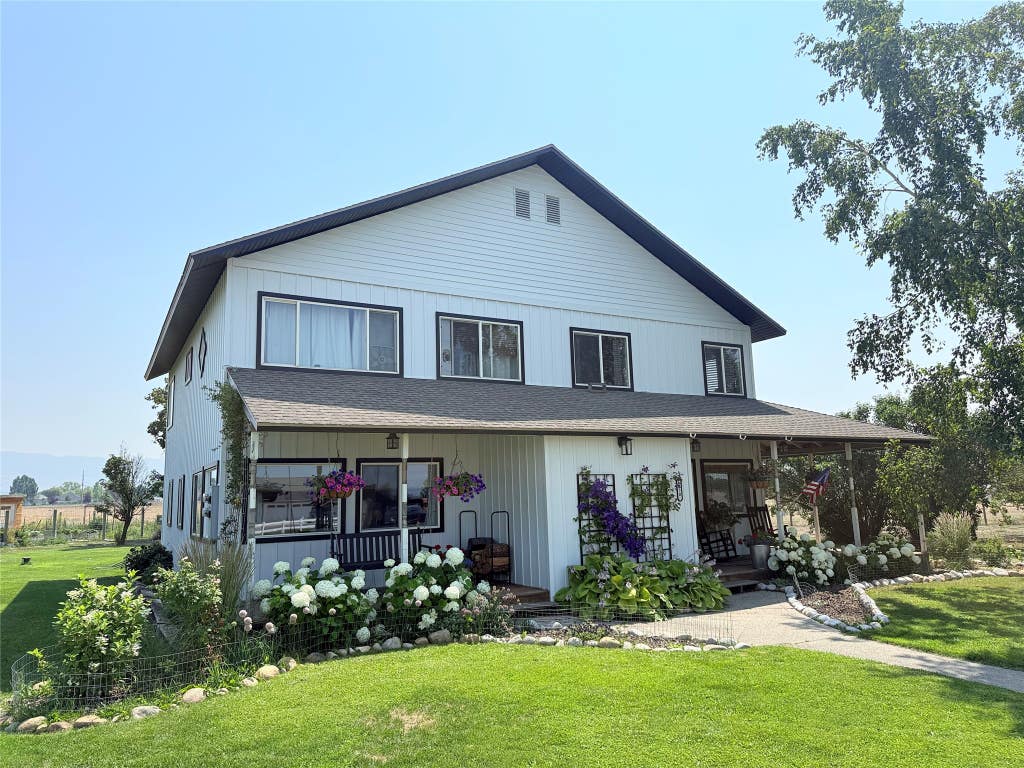 Photo of 450 Brothers Way, Corvallis, MT 59828 (MLS # 30072328)