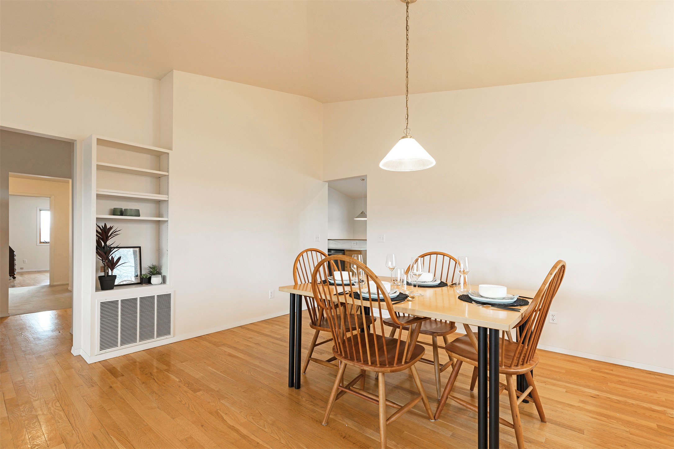 Stevensville, Montana 59870, United States, 4 Bedrooms Bedrooms, ,3 BathroomsBathrooms,Residential,Active,98599