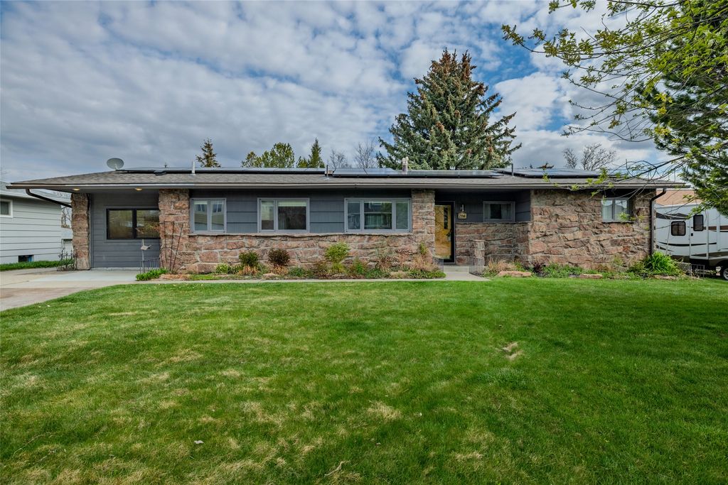 Photo of 2114 E Broadway Street, Helena, MT 59601 (MLS # 30070147)