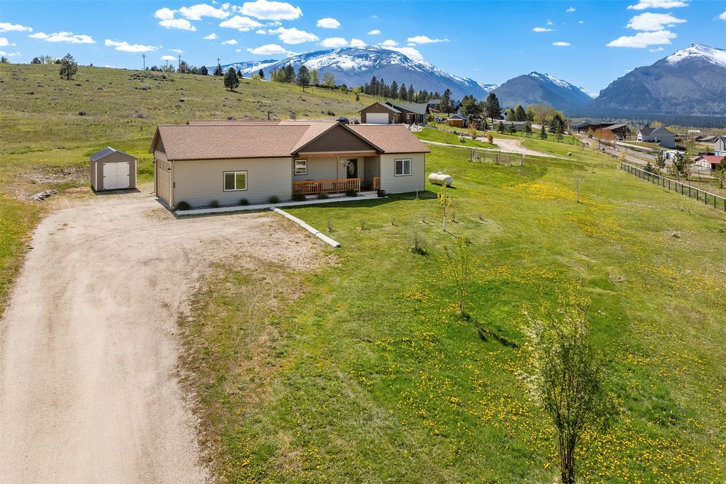 Photo of 846 Tay Circle, Hamilton, MT 59840 (MLS # 30070154)