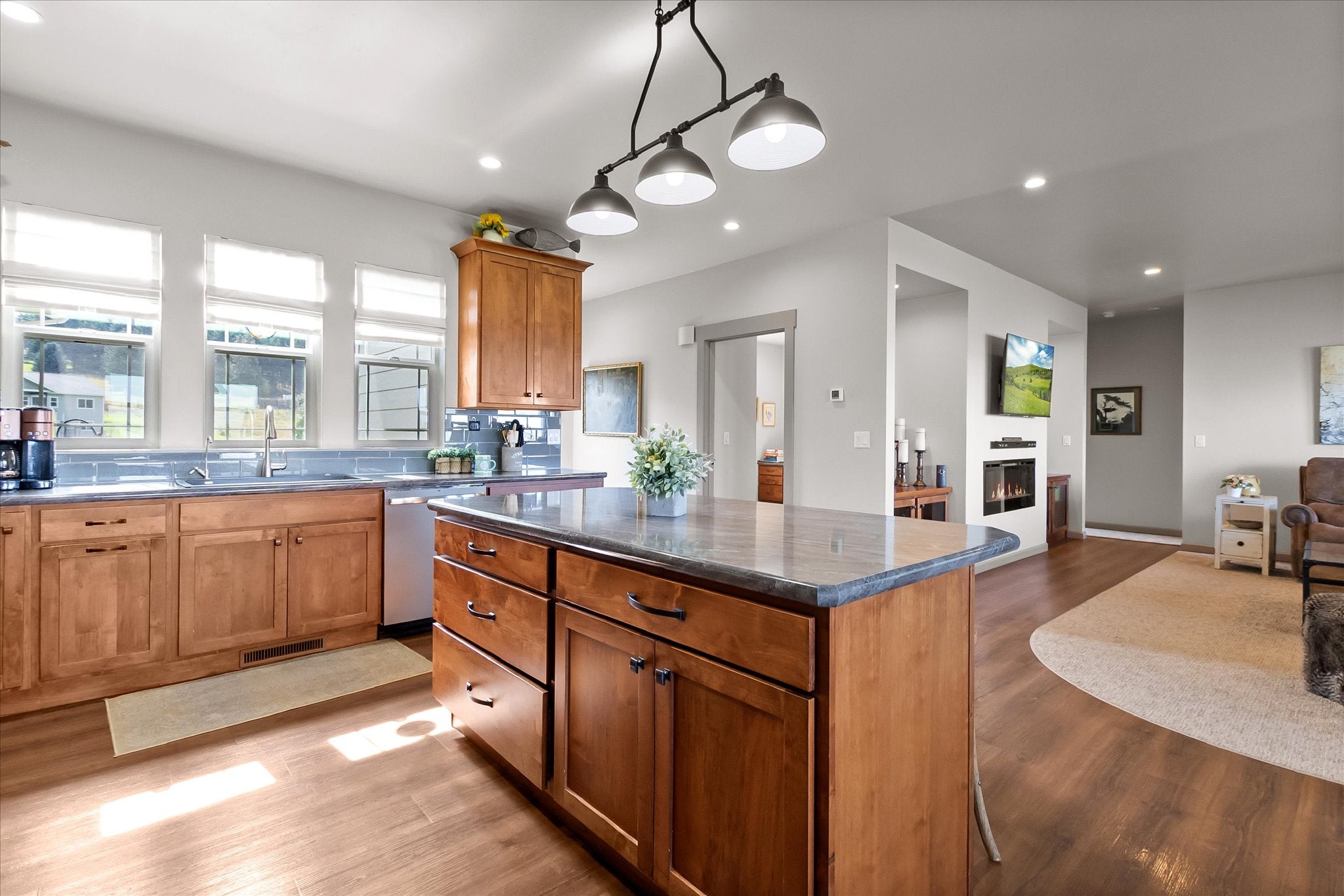 1210 Pond Road