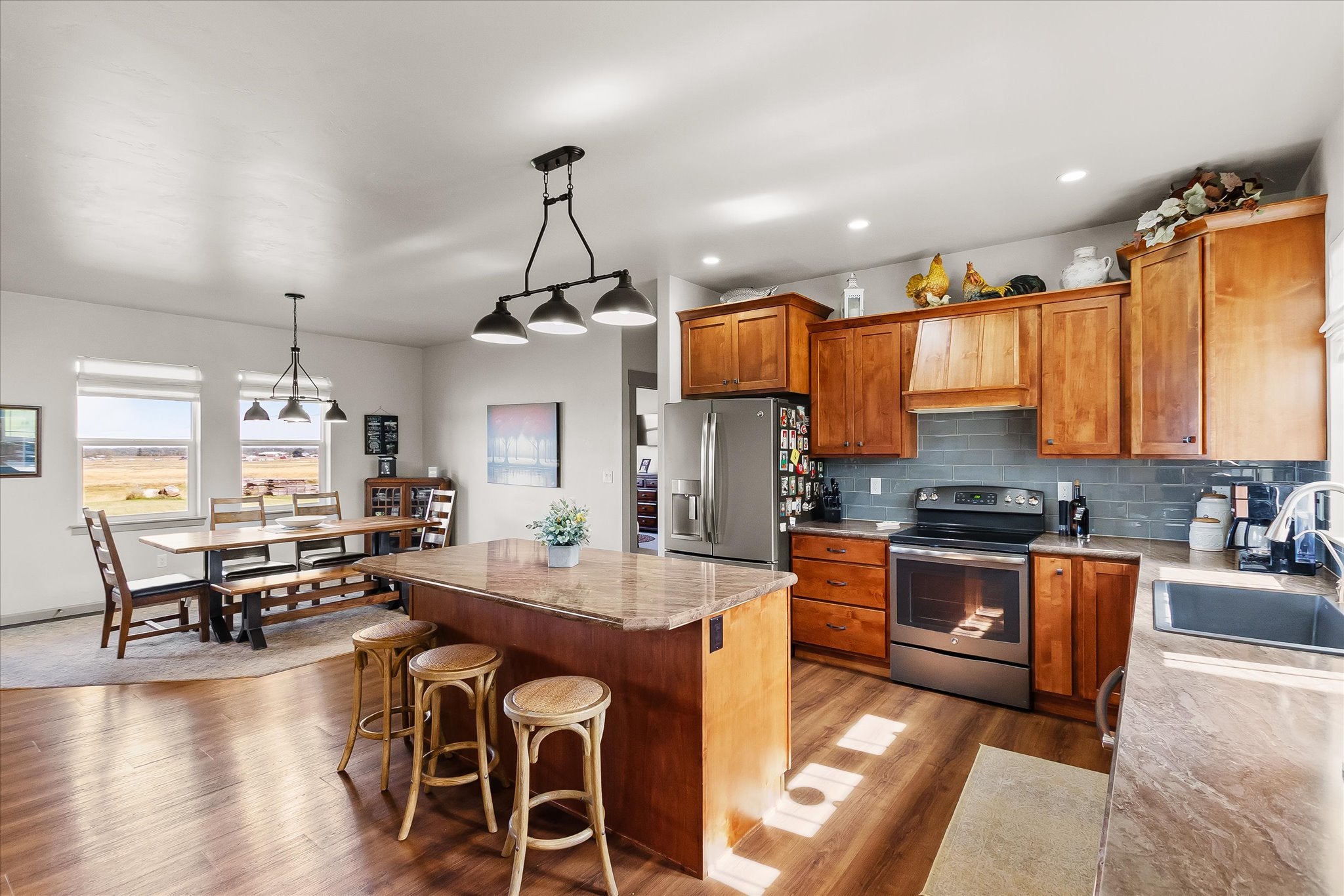 1210 Pond Road