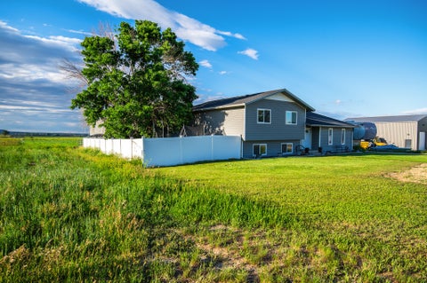 Tiny photo for 601 W Park Avenue, Bridger, MT 59014 (MLS # 30073559)