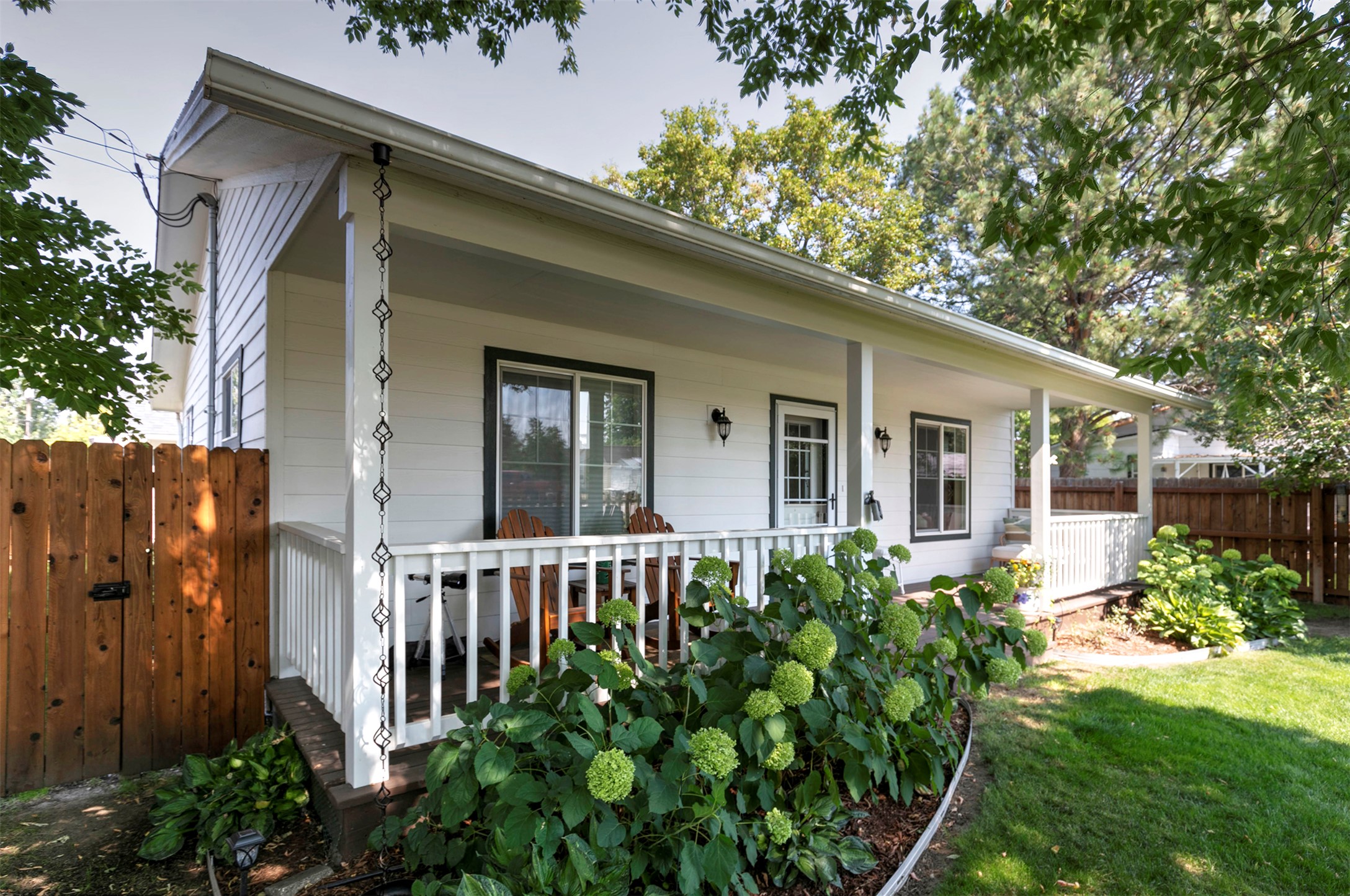 310 W Franklin Avenue