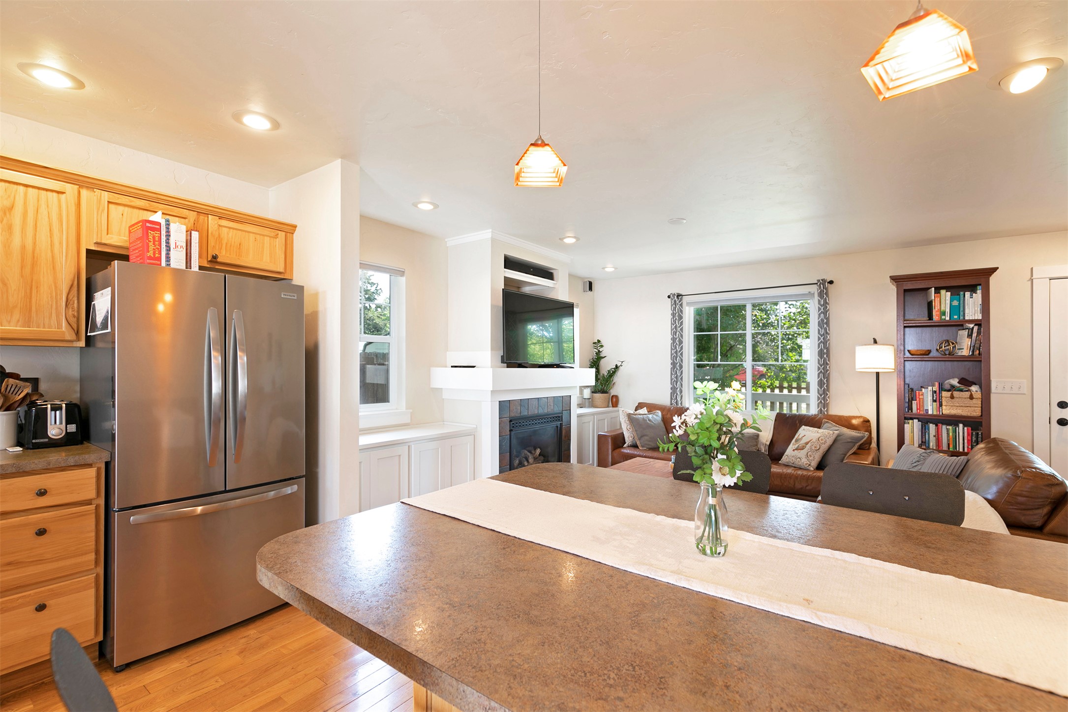 Hamilton, Montana 59840, United States, 2 Bedrooms Bedrooms, ,1 BathroomBathrooms,Residential,Active,231349