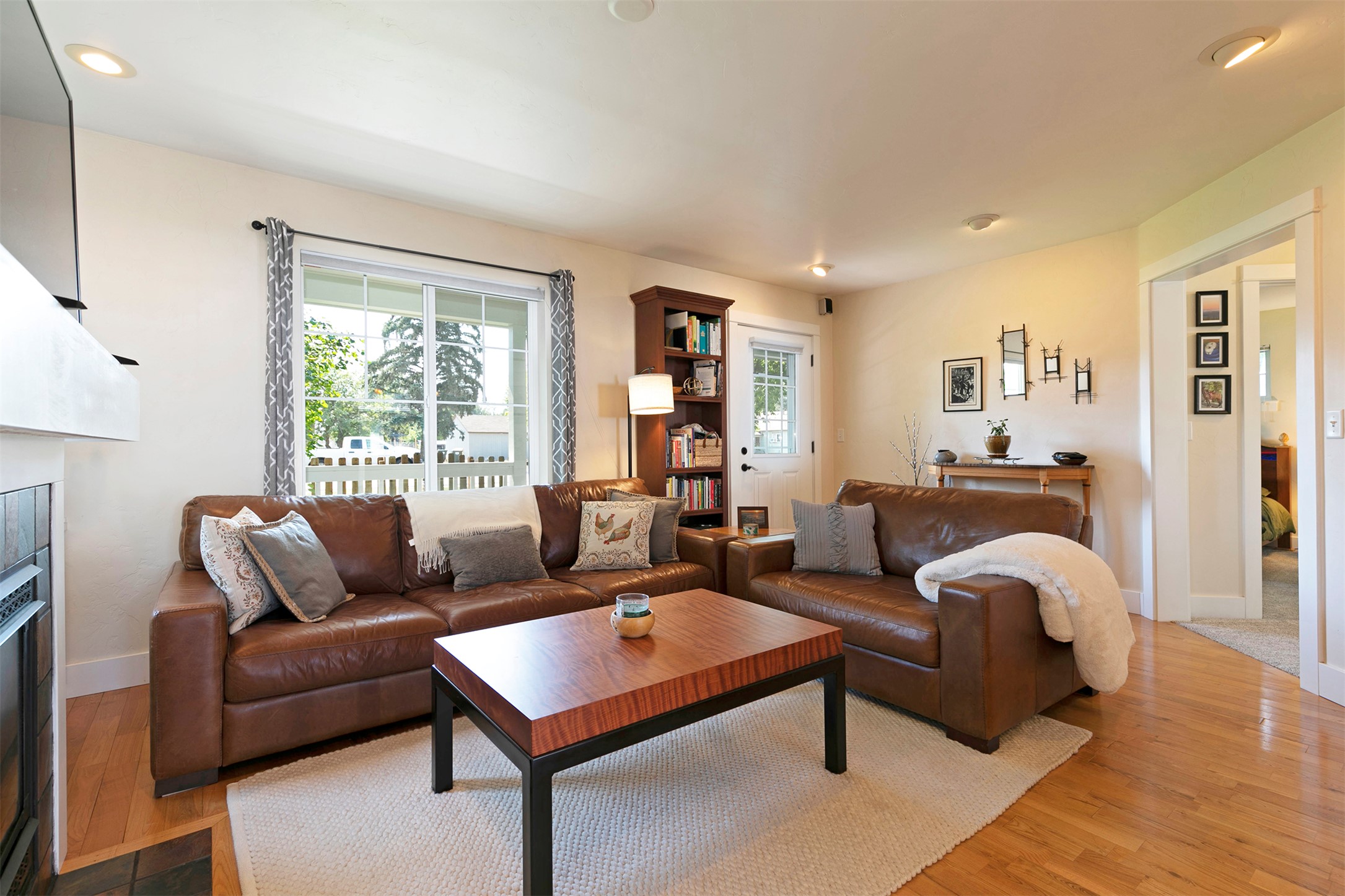 Hamilton, Montana 59840, United States, 2 Bedrooms Bedrooms, ,1 BathroomBathrooms,Residential,Active,231349