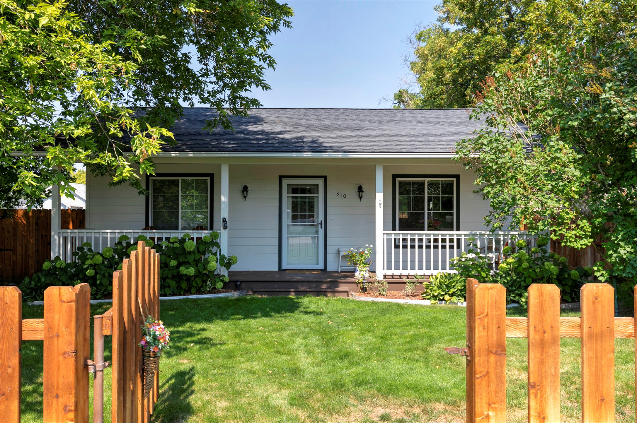 310 W Franklin Avenue