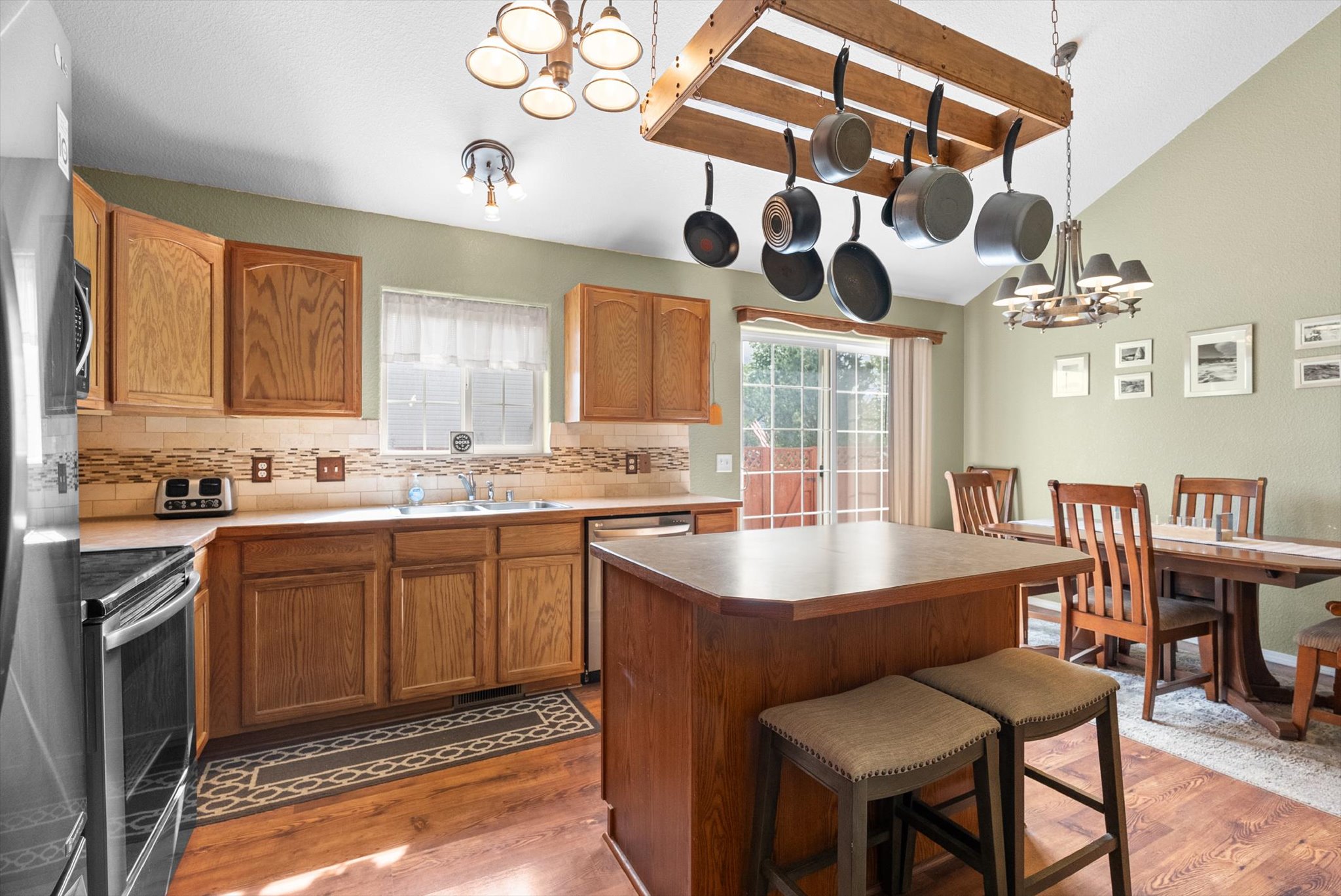 2610 Sheffield Drive