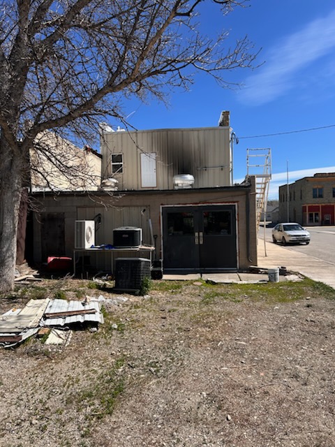 11 Central Avenue N