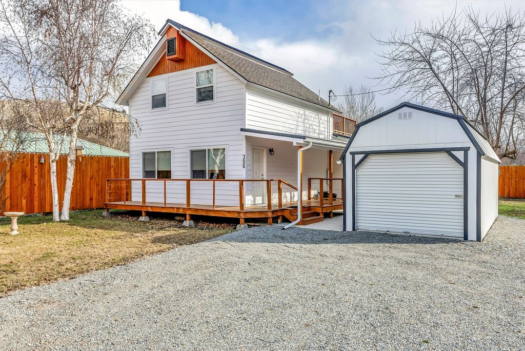Photo of 306 Central Avenue, Plains, MT 59859 (MLS # 30069756)