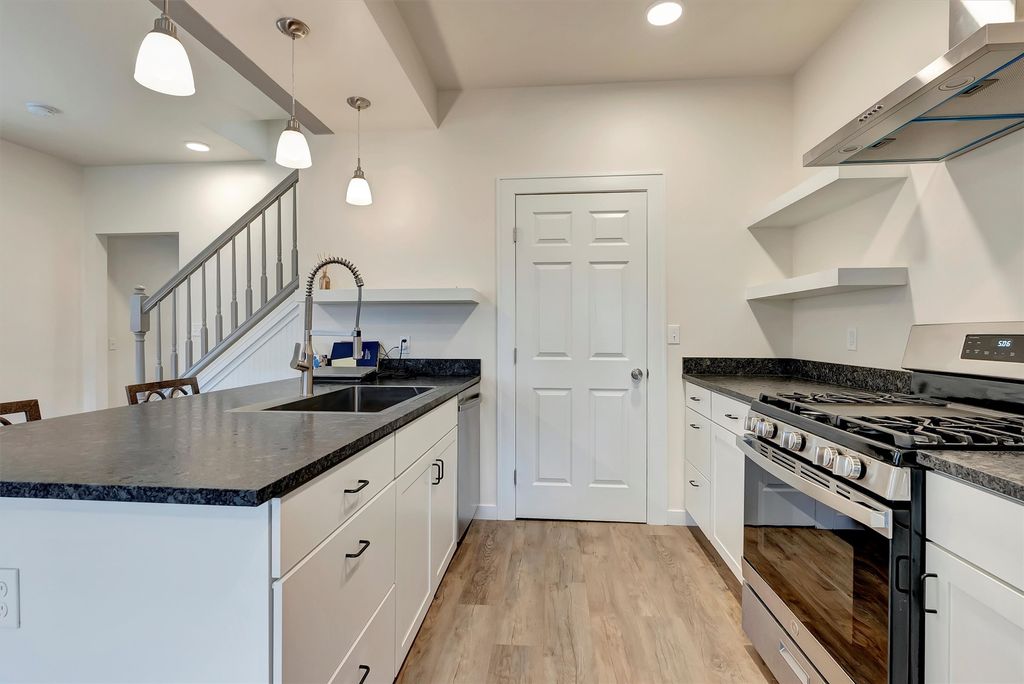 Photo of 306 Central Avenue, Plains, MT 59859 (MLS # 30069756)