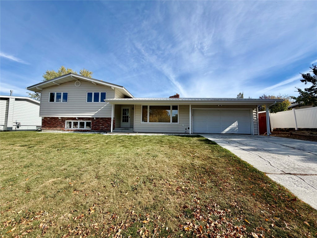 Photo of 1104 Durango Drive, Great Falls, MT 59404 (MLS # 30079496)