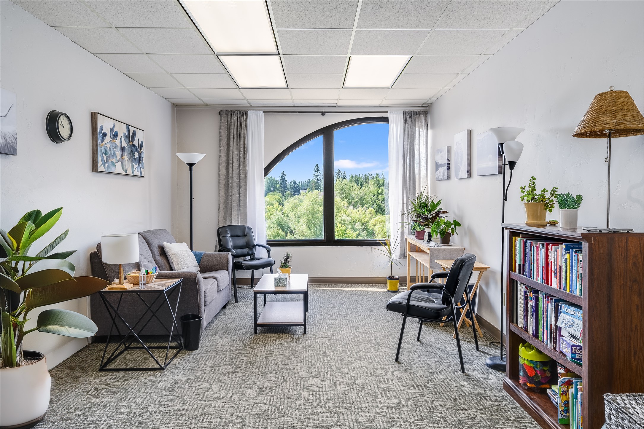 100 E 2nd Street