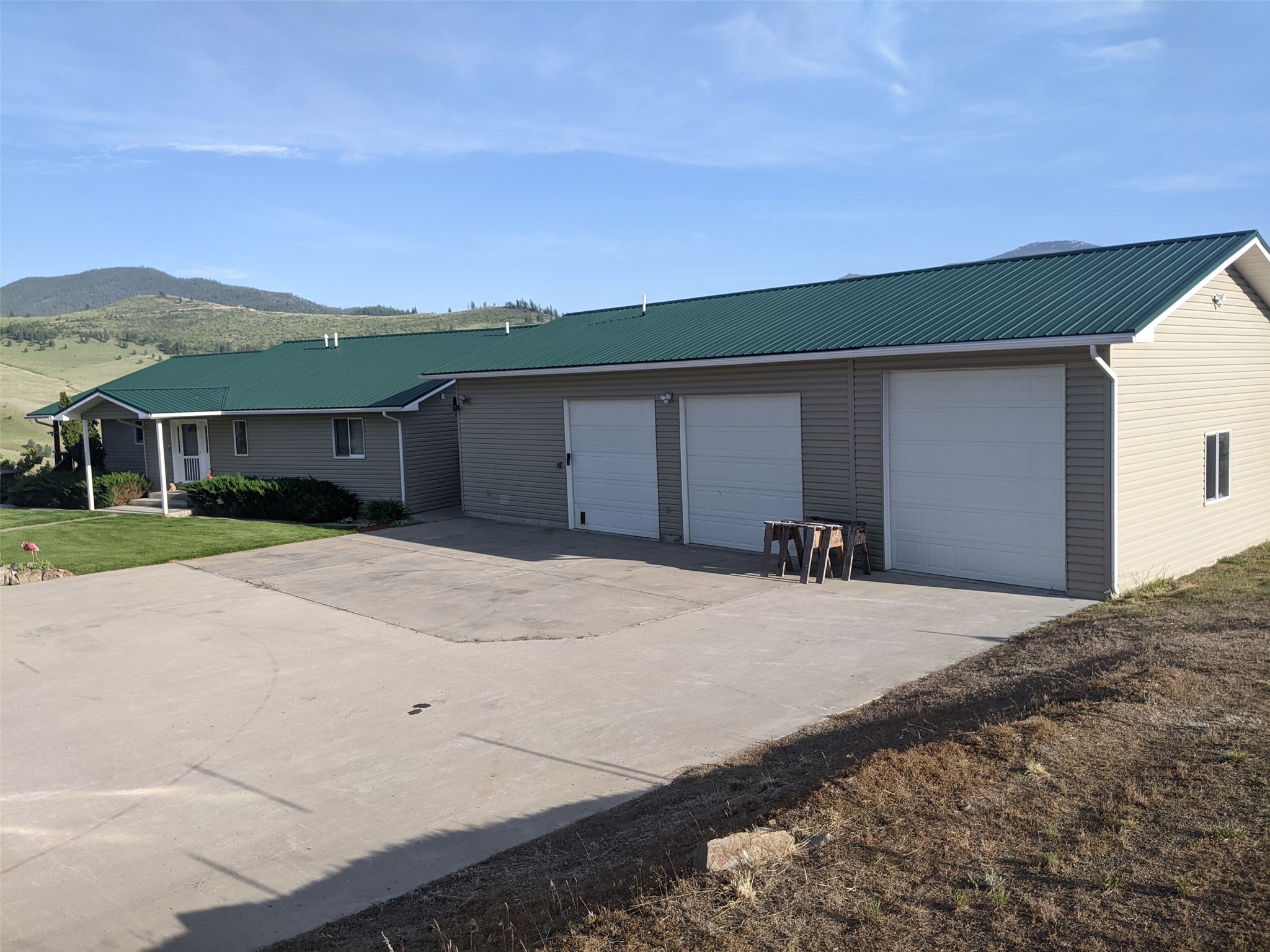 4 Mule Deer Lane