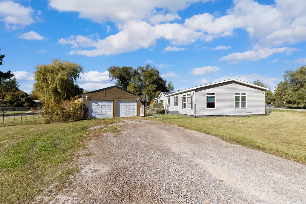 Photo of 564 Cheery Lynn Road, Kalispell, MT 59901 (MLS # 30079446)