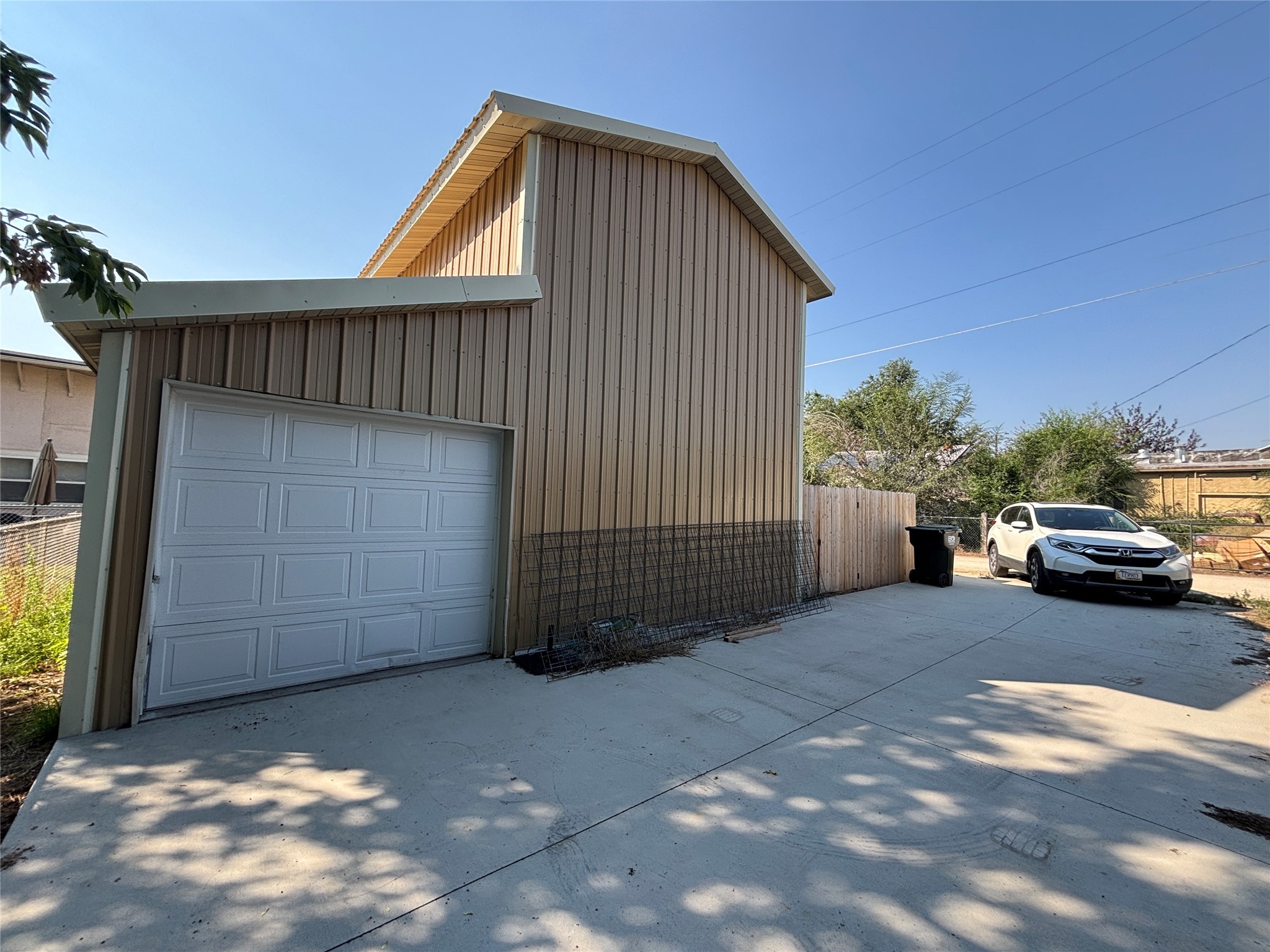 292 W Second Street