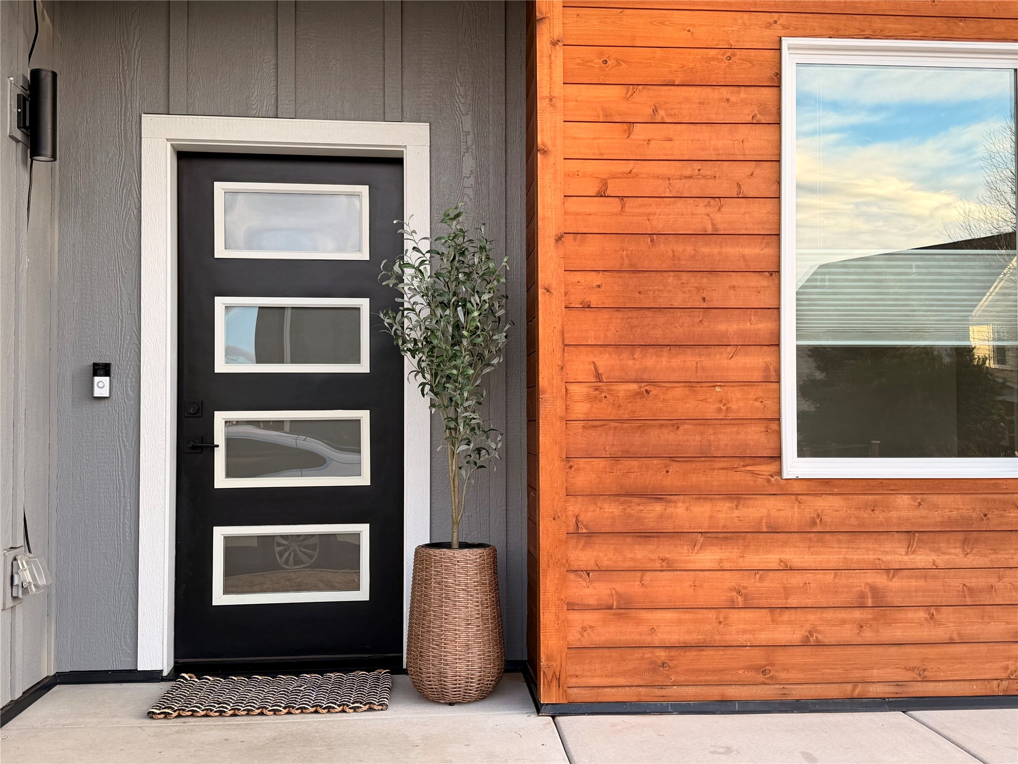 2925 Dublin Street 101