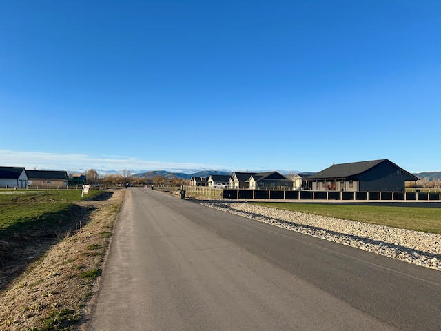 Lot 4 Broken Spoke Road