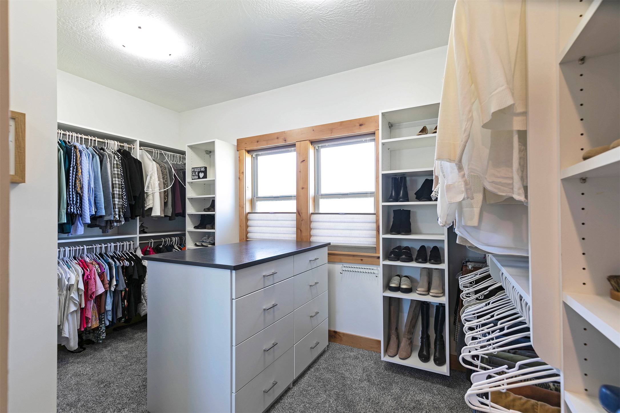 Missoula, Montana 59802, United States, 4 Bedrooms Bedrooms, ,3 BathroomsBathrooms,Residential,Active,118997