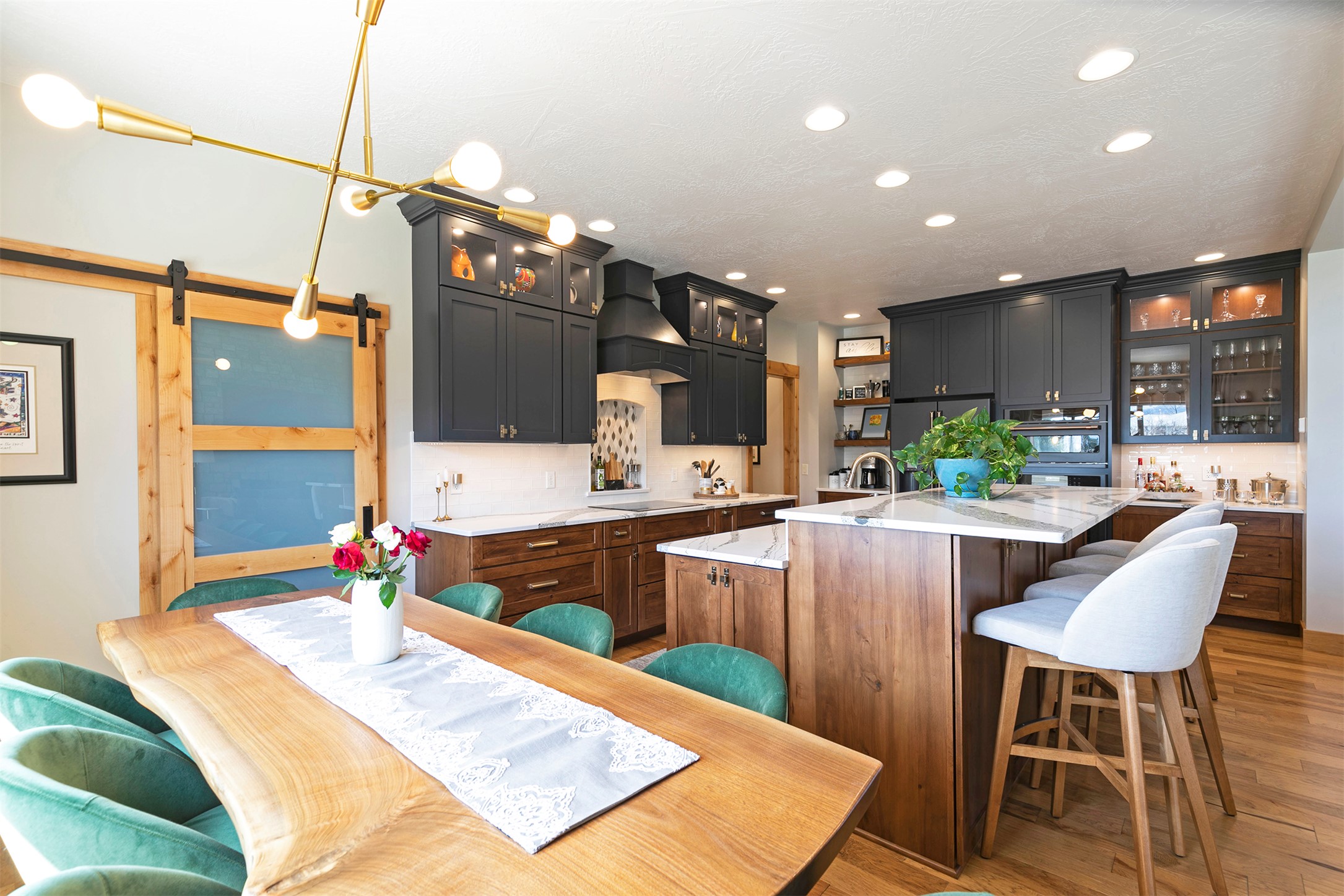 Missoula, Montana 59802, United States, 4 Bedrooms Bedrooms, ,3 BathroomsBathrooms,Residential,Active,118997