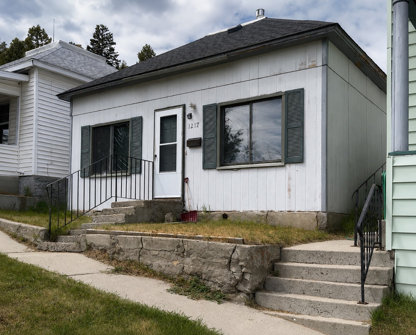 1217 W Silver Street