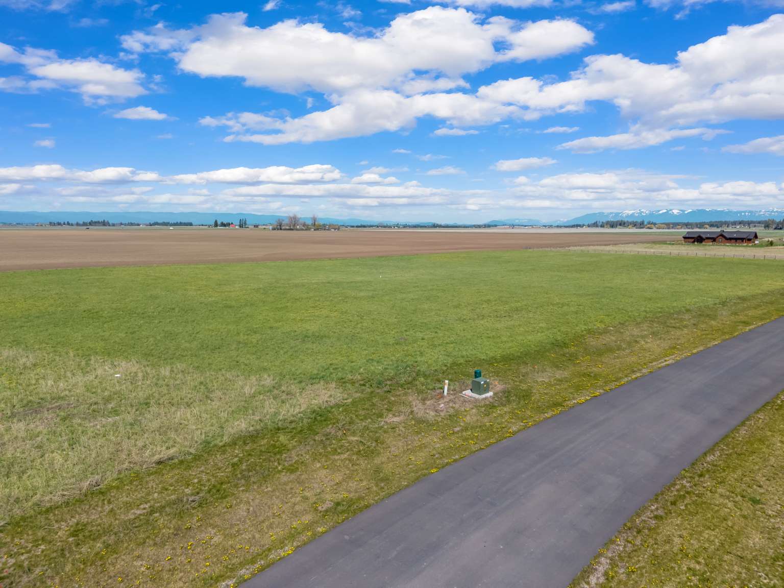 1128 Tree Farm Road