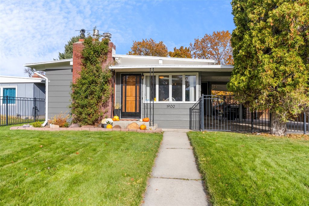 Photo of 1900 34th Street, Missoula, MT 59801 (MLS # 30060877)