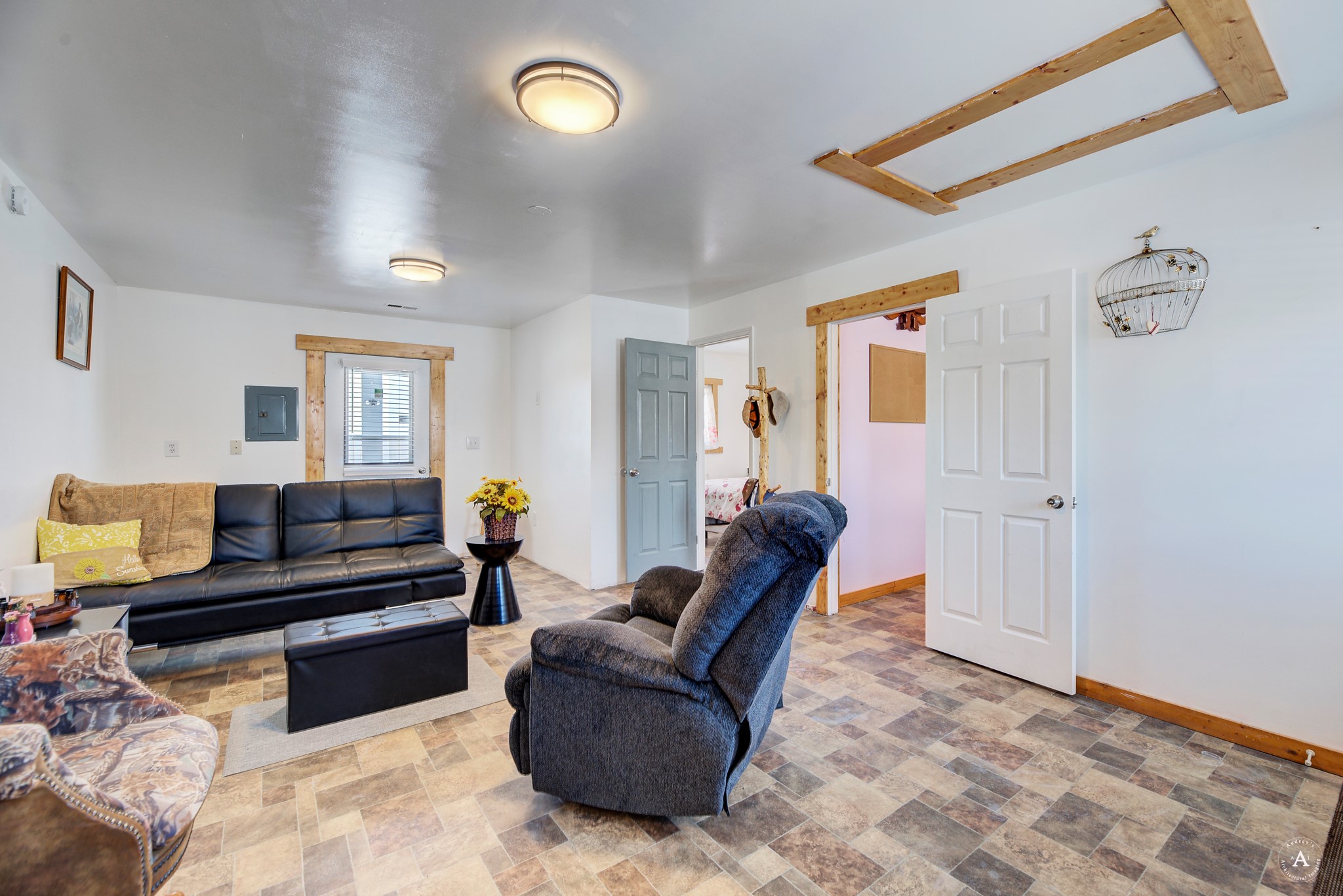 3660 N Montana Avenue