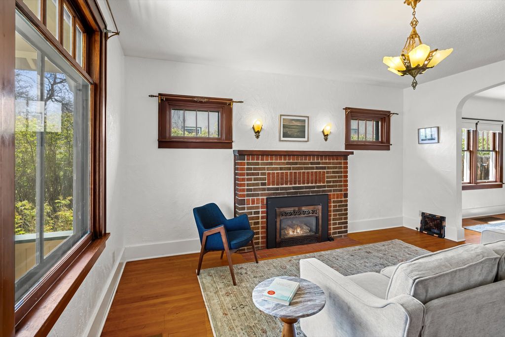 Photo of 644 N Ewing Street, Helena, MT 59601 (MLS # 30069020)