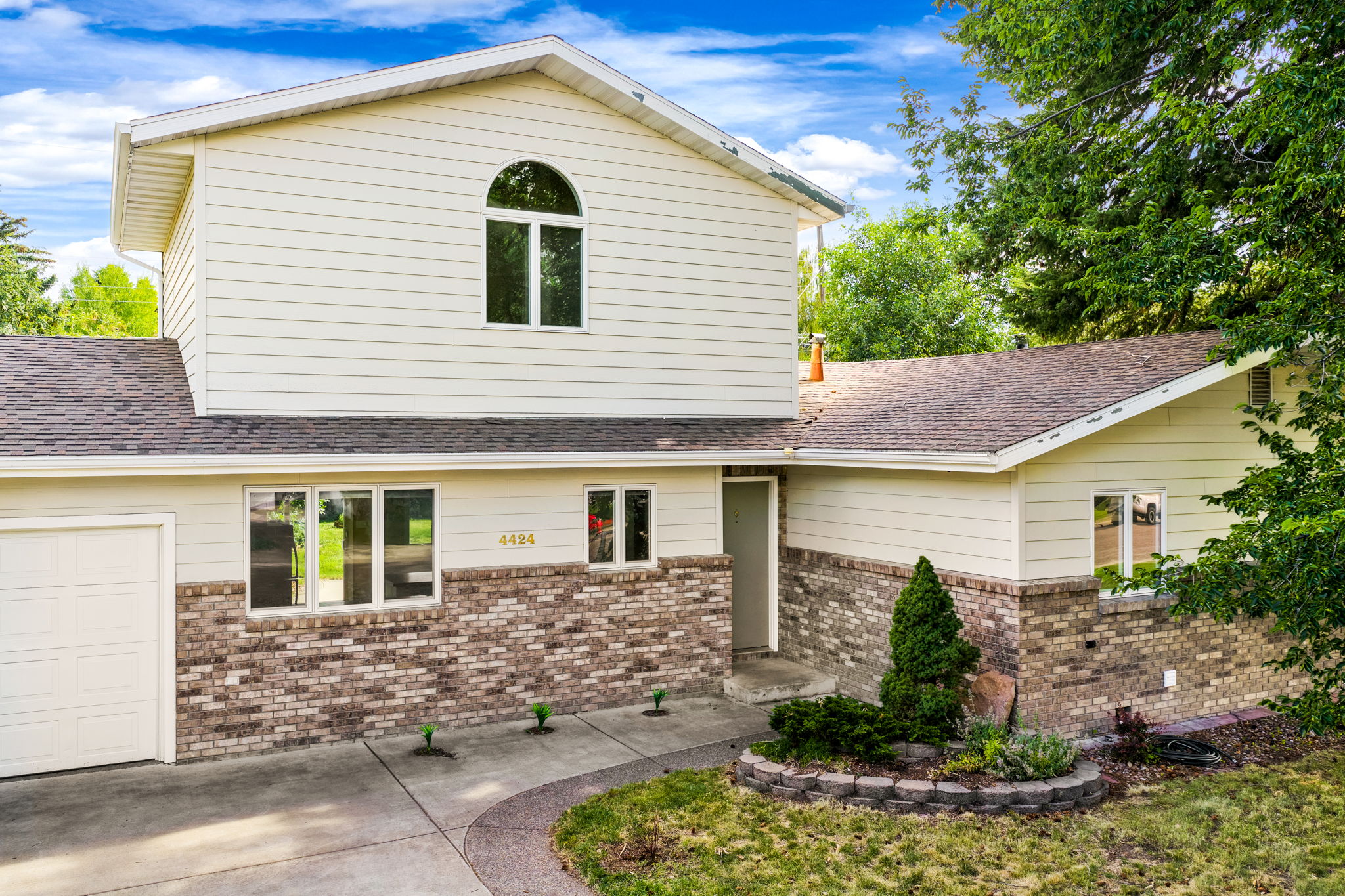4424 6th Avenue S - Photo 4